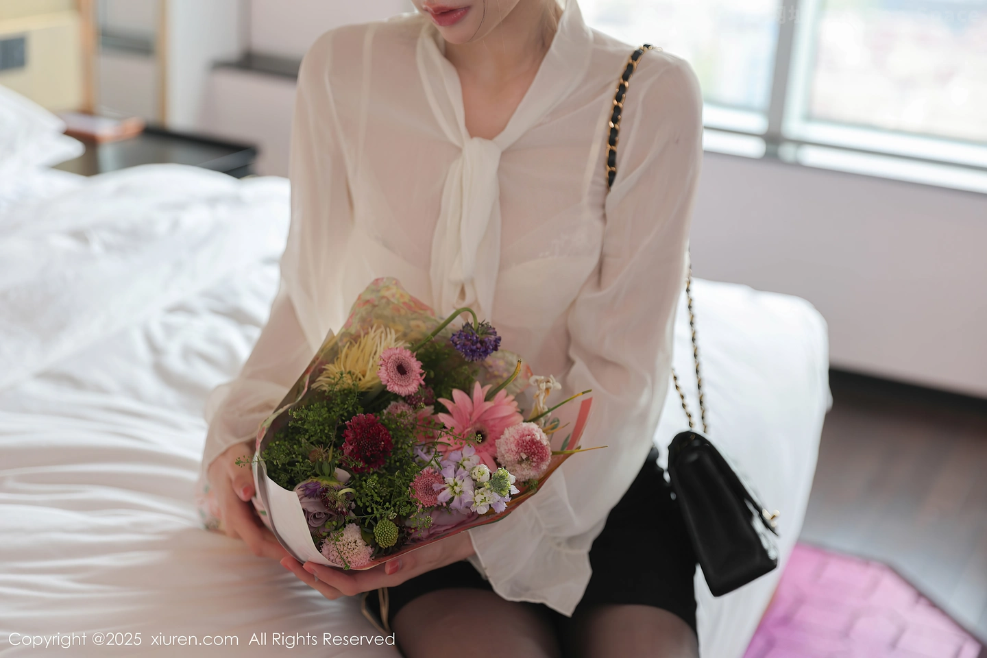 图片[6]-[XiuRen秀人网] VOL.10319 模特布丁wow性感白色上衣配黑短裙露超薄黑丝秀美腿诱惑写真80P-秀人网官方网站